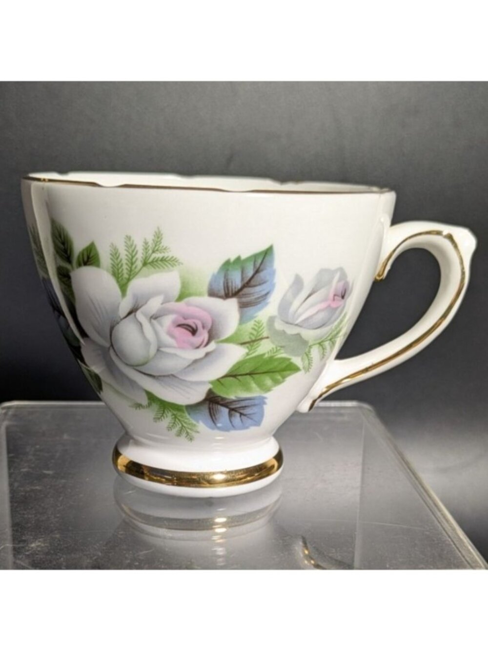 Royal Sutherland Bone China Tea Cup Floral England Gold Trim Vintage Rose